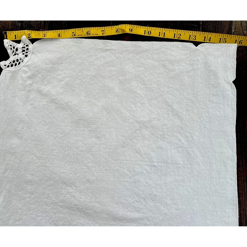 Vintage Set of 8 White Cotton Napkins Battenburg Lace Eyelet Scalloped Wedding